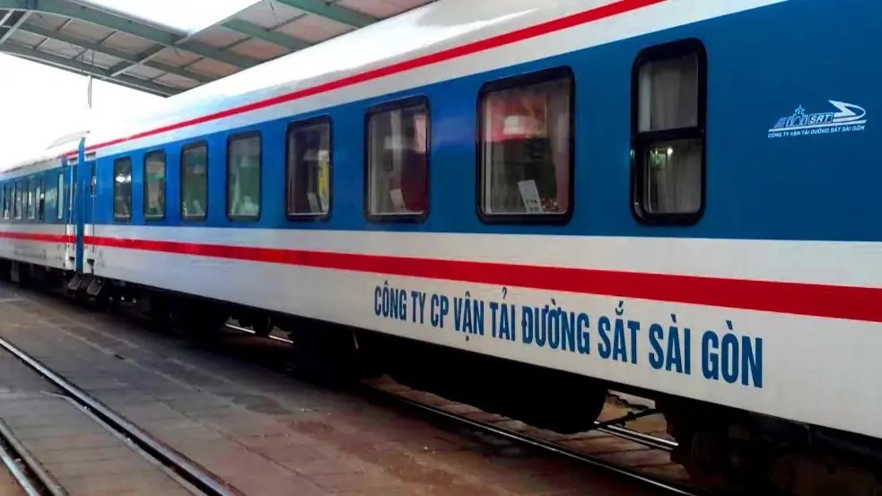 Tạm ngừng đôi tàu chất lượng cao Bắc - Nam trong ngày 27/10